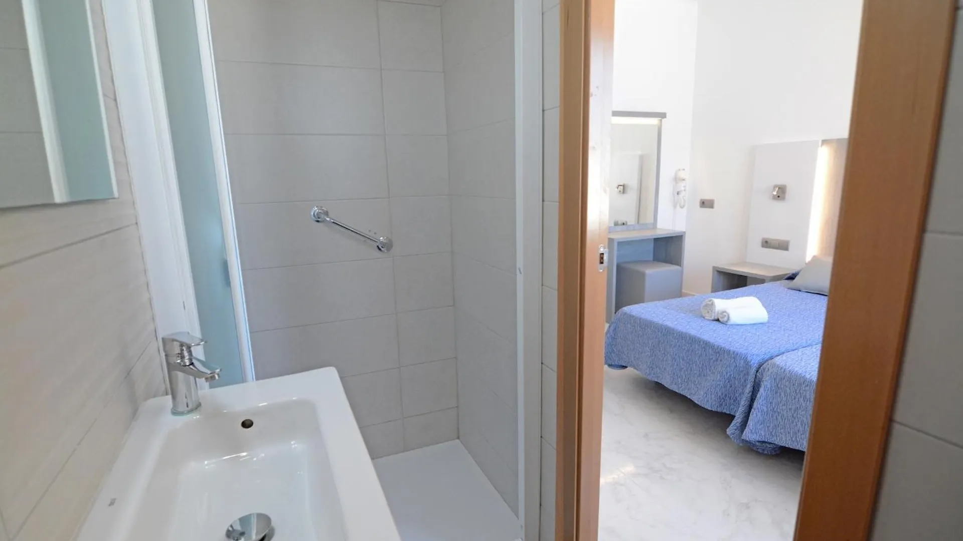 Apartamentos Playa Sol Es Canar  0*, Es Canar (Ibiza)