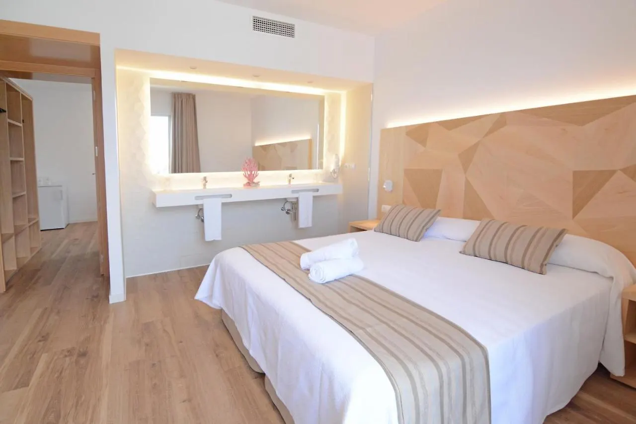 Apartamentos Playa Sol Es Canar  Aparthotel Es Canar (Ibiza)