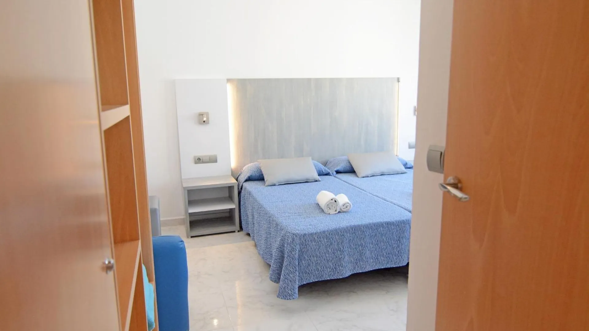 Apartamentos Playa Sol Es Canar