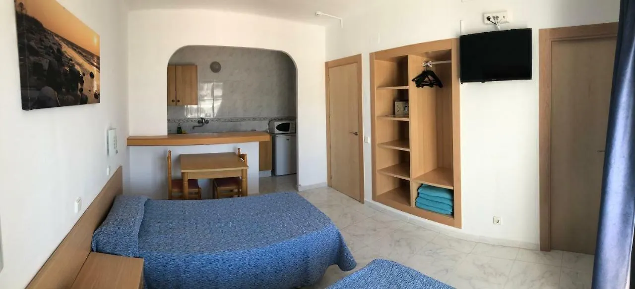 Apartamentos Playa Sol Es Canar  0*, Es Canar (Ibiza) Spain